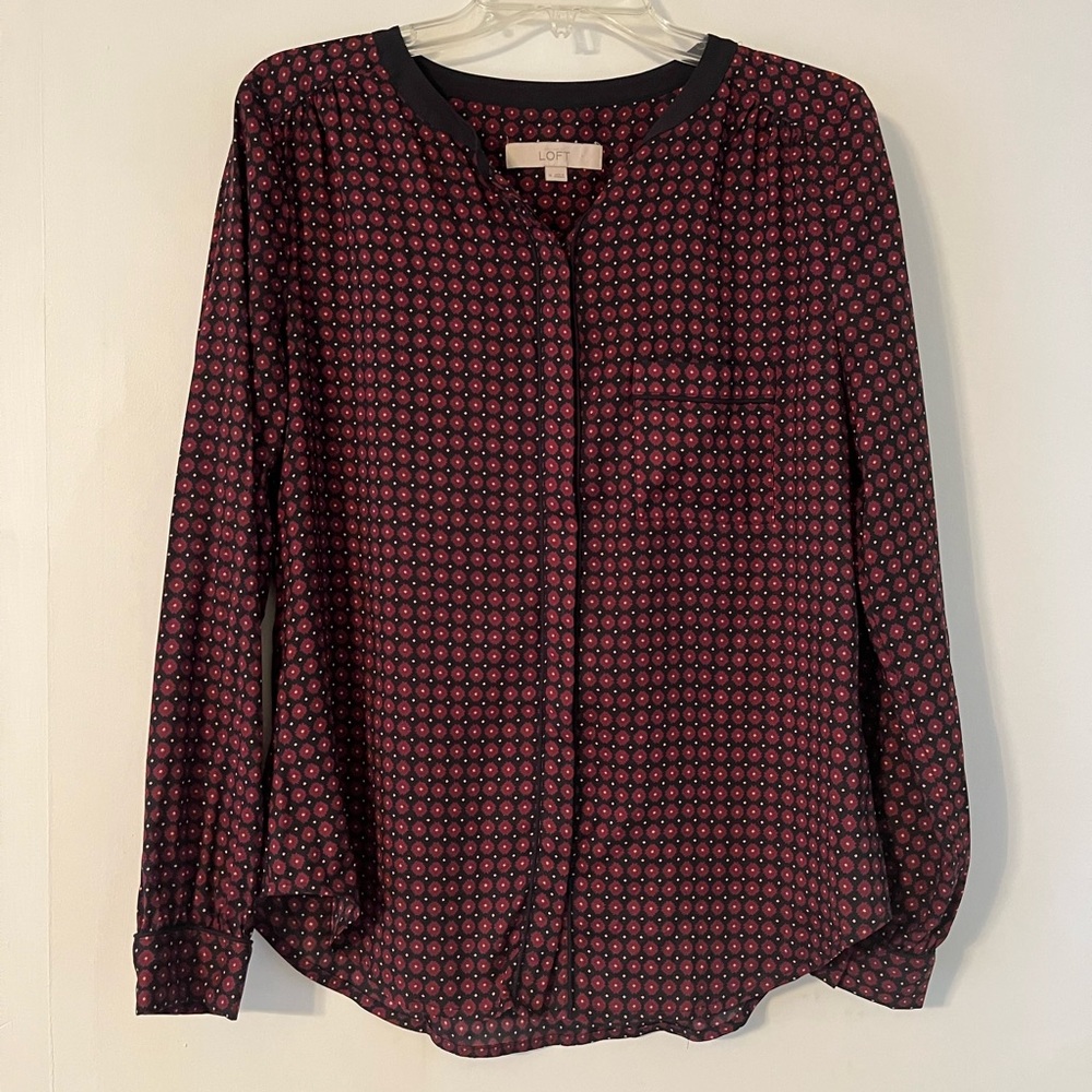 LOFT blouse w/ hidden buttons